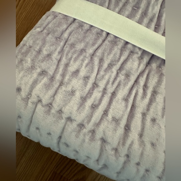 Pottery Barn Velvet Quilt - Picture 6 of 7